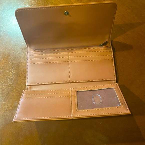 WALLET - Picture 2 of 3